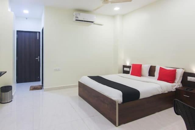 The Living Space Lonavala Exterior foto